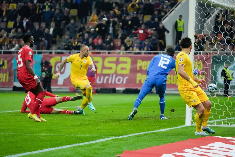 Denis Alibec marchează golul victoriei &icirc;n partida contra Elveției din calificările pentru EURO 2024