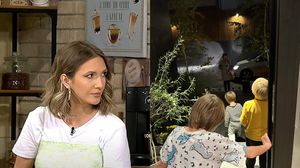 Adela Popescu, mama sa și copiii