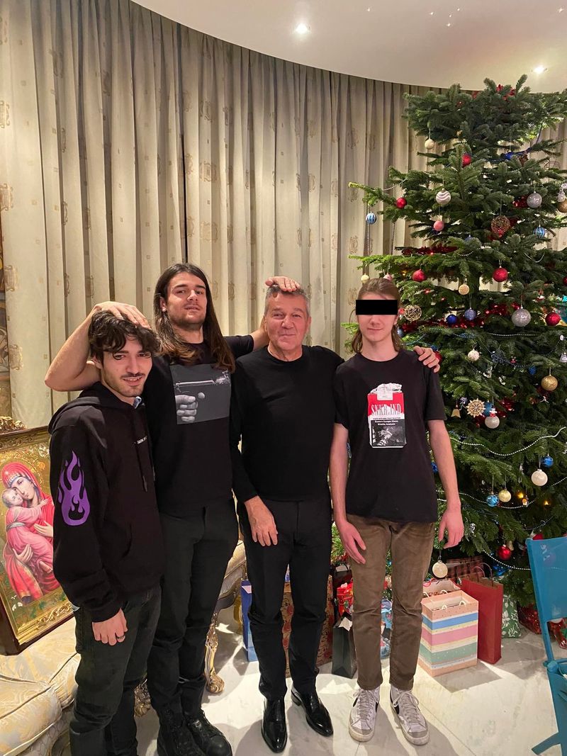 Dan Bittman și fiii săi