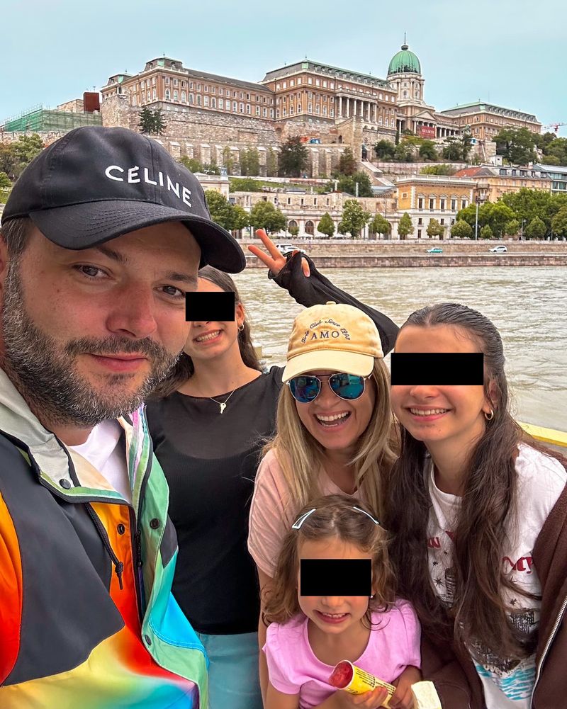 Mihai Morar și familia sa