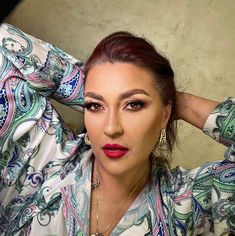 Actrița Rona Hartner, la o ședință foto rona hartner actrita