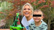 Amna fiu David, Amna tort aniversar