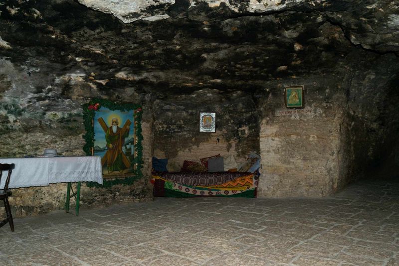 Peștera Sfântului Andrei