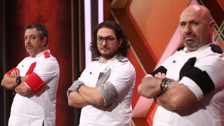 Florin Dumitrescu nu a mai putut să tacă, după ce a fost dat în judecată alături de Bontea și Scărlătescu: "Cine spune că a fost vorba de bani minte". Fostul jurat este hotărât să povestească tot ce s-a întâmplat în spatele camerelor