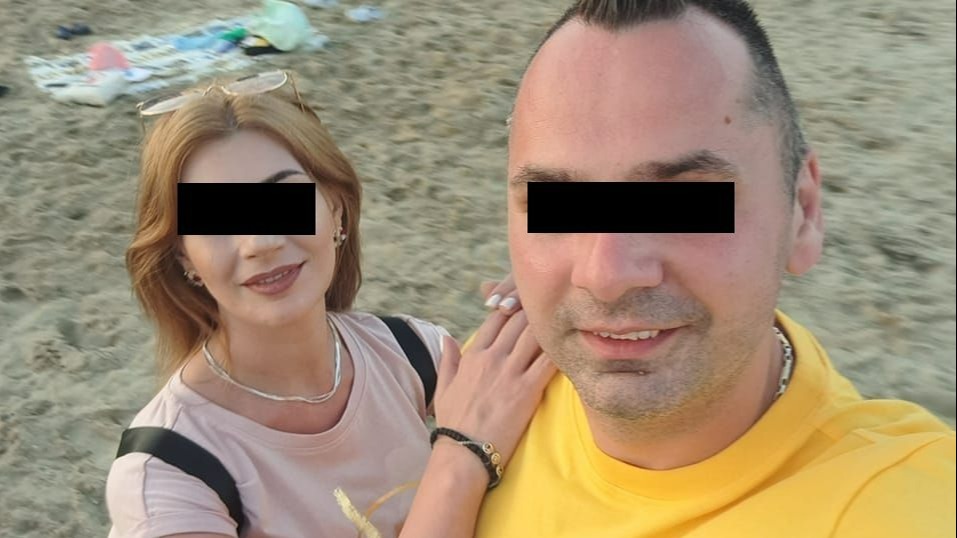 Filmul crimei din Bistrița, unde un bărbat și-a ucis soția sub privirile propriilor copii, apoi a fotografiat cadavrul și l-a postat pe internet. Vecinii fac dezvăluiri cutremurătoare: „Ştiu că se certau, nu ne gândeam că se întâmplă”