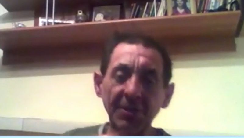 tata care isi cauta fiica