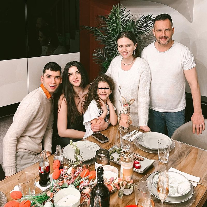 Cristina Șișcanu, Mădălin Ionescu și copiii lor