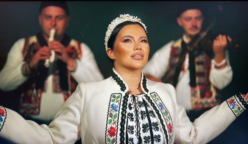 carmen de la sălciua muzică 