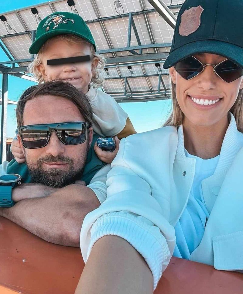 dani oțil si gabriela prisăcariu copil 