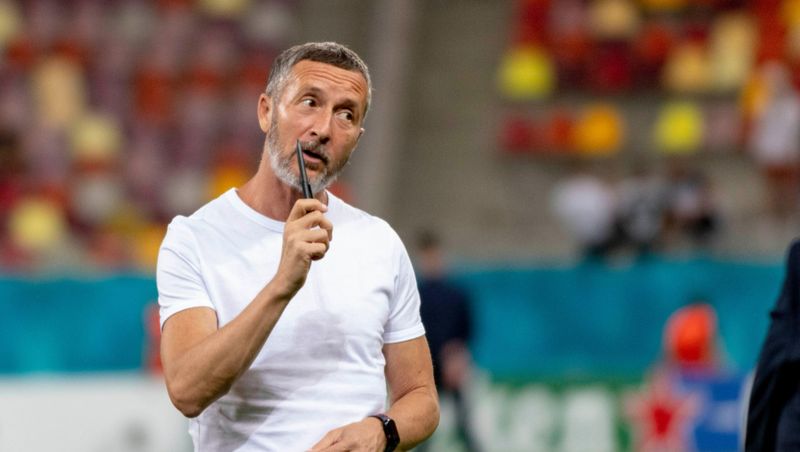 Mihai Stoica este de părere că arbitrajul din România îi neîndreptățește echipa. mihai stoica fcsb