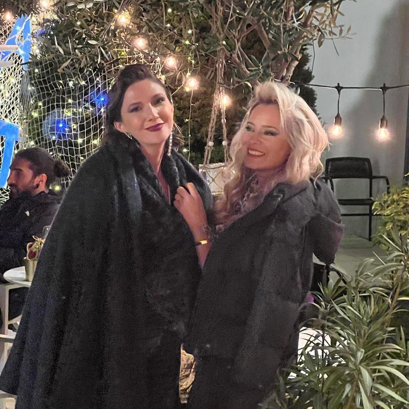 Adela Popescu Laura Cosoi