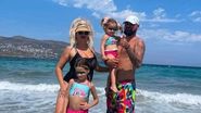 sanziana buruiană familie