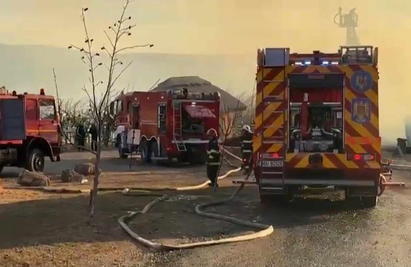 incendiu prahova 