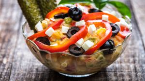 Cu ce poți înlocui maioneza din salata de bouef. Trucul este folosit de cele mai pricepute gospodine