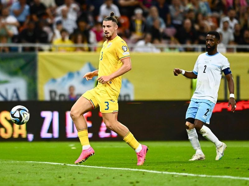 Radu Drăgușin a fost stâlpul liniei defensive a României în preliminariile EURO 2024. Radu Drăgușin romania