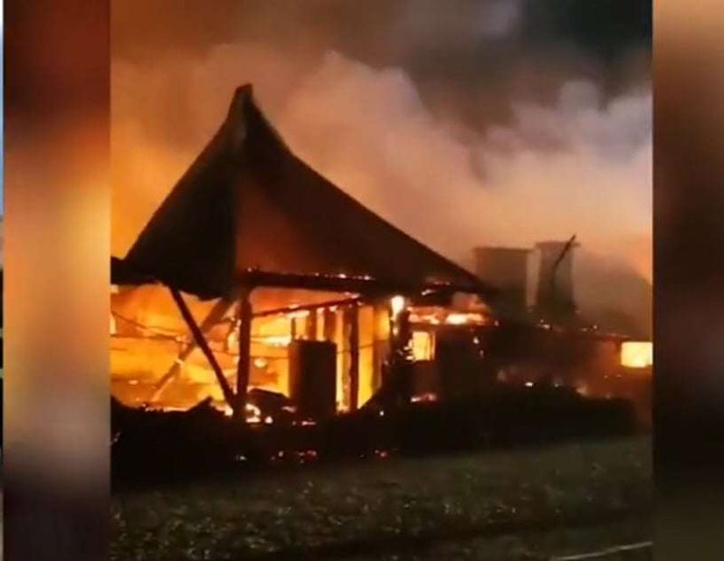 ferma dacilor incendiu