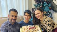 Mădălin Ionescu, fiul său și Cristina Șișcanu 