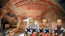 Sărbătoare cu cruce roșie pe 30 ianuarie 2024. Sfinții Trei Ierarhi sunt prăznuiți de Biserica Ortodoxă