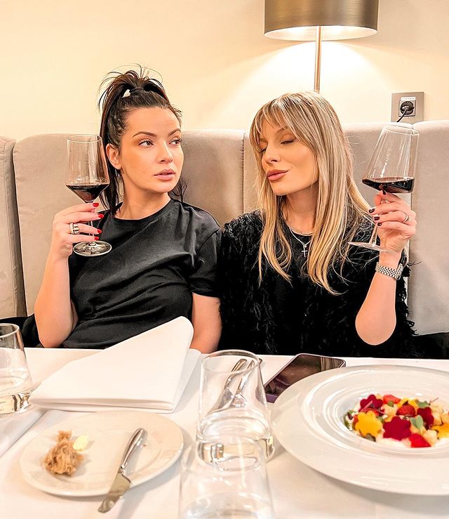 Ana Baniciu și Anca Dinicu