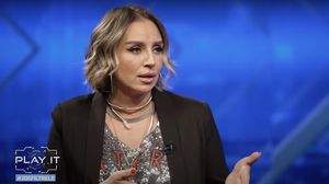 „Povestea s-a dus într-o zonă foarte periculoasă” Adina Halas spune un „nu” radical filtrelor de înfrumusețare, în cadrul emisiunii Play IT! Fosta concurentă de la „Bravo, ai stil!” ajunsese să nu se mai recunoască