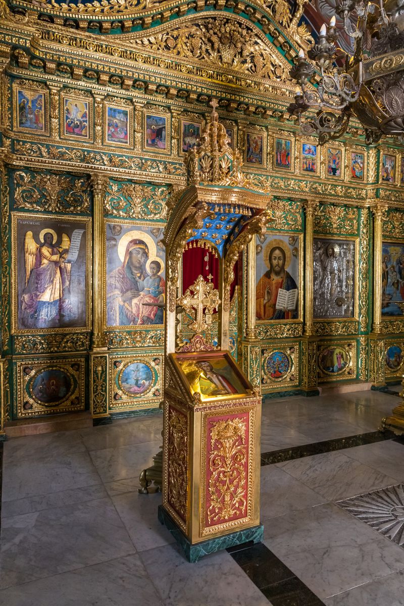 Interior biserică ortodoxă