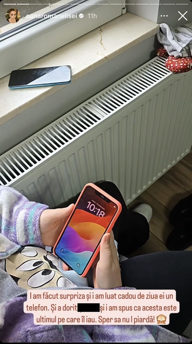 Noul telefon al Isabelei, fiica Oanei Roman Oana Roman fiică Isabela