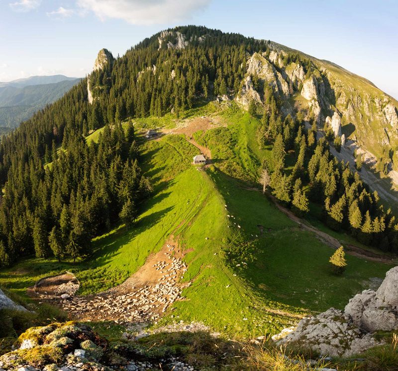 obictiv turistic din Vâlcea