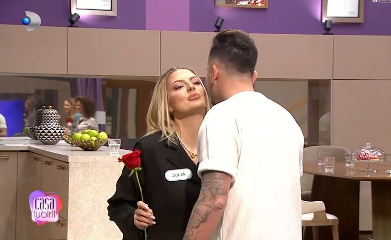 Julia și Alex Casa Iubirii