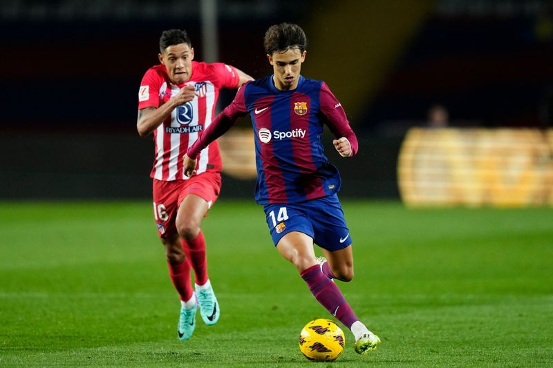 Joao Felix în meciul dintre Barcelona și Atletico Madrid, echipa care l-a împrumutat la formația catalană Joao Felix, fotbalist portughez