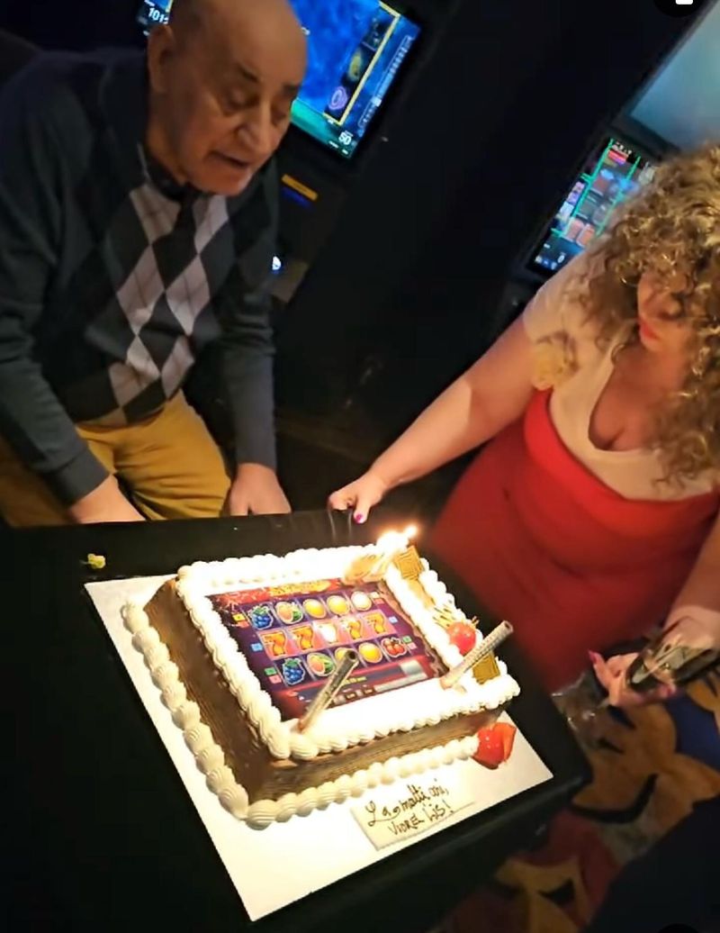 Viorel Lis zi de naștere