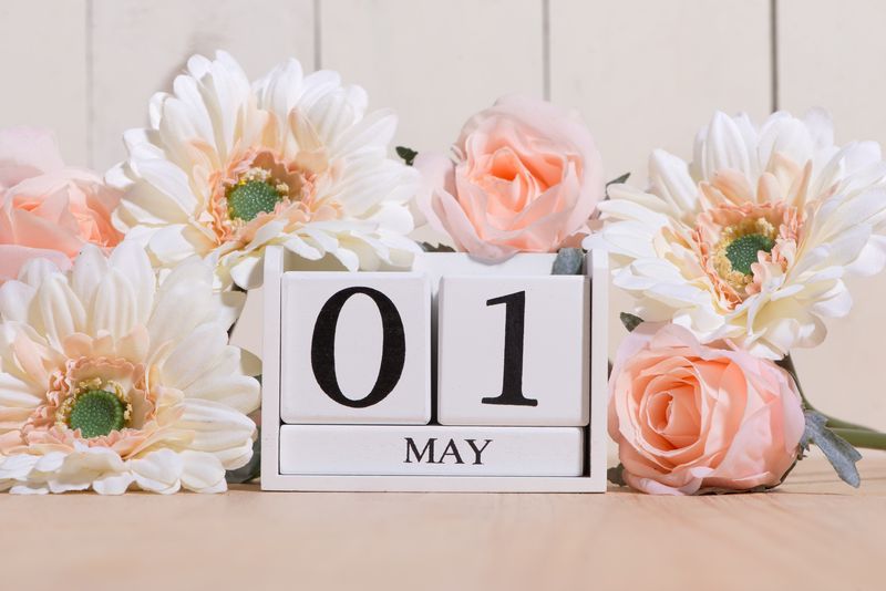 Decorațiune 1 mai, flori