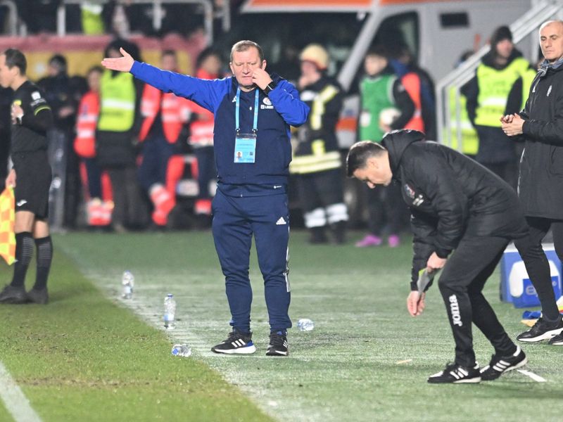 Rapid București a cerut suspendarea lui Dorinel Munteanu pentru 9 etape pentru comportamentul lipsit de fair-play. dorinel munteanu rapid