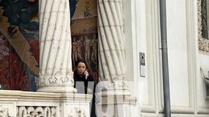 Cum a apărut Oana Roman la înmormântarea mamei sale?! Ce a făcut cu puțin timp înainte să o conducă pe Mioara Roman pe ultimul drum?! Vedeta are sufletul zdrobit de durere