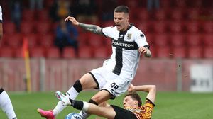 Dennis Man în timpul unui meci al Parmei  Dennis Man la Parma