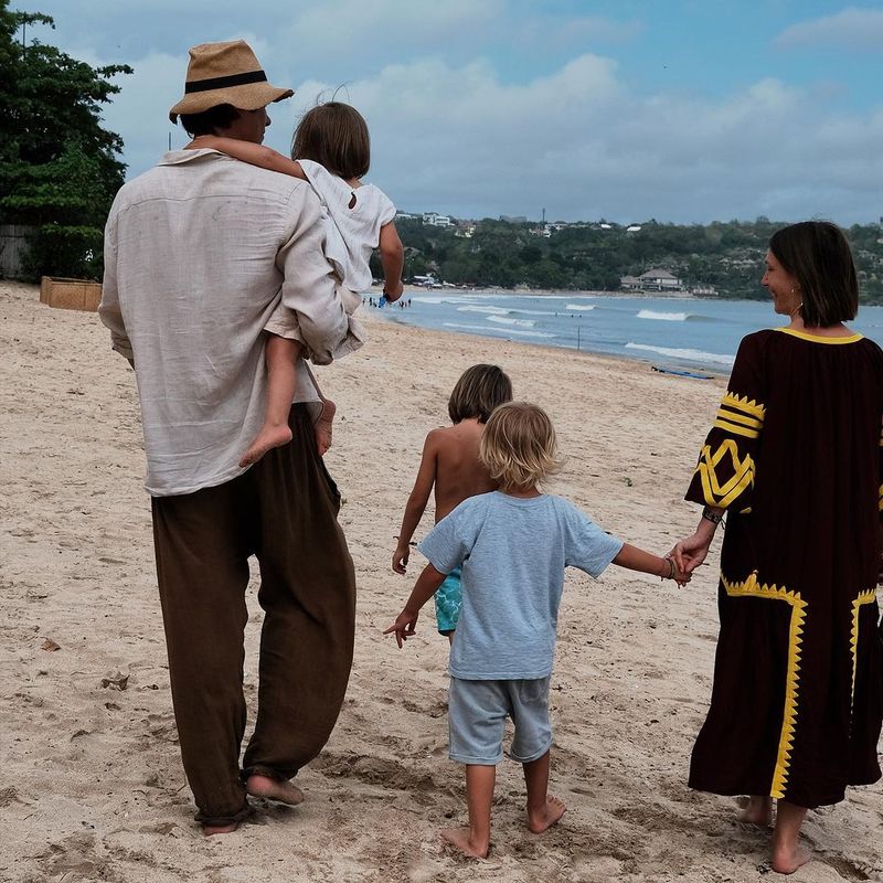 Adela Popescu, Radu Vâlcan și fiii lor Adela Popescu și Radu Vâlcan familie