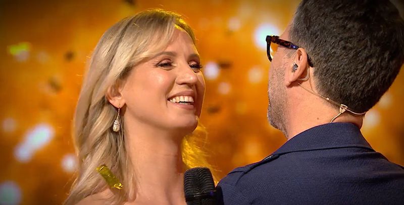 violeta botezatu romanii au talent, golden buzz violeta botezatu, andi moisescu 