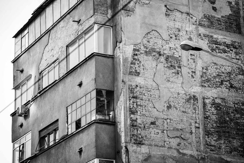 clădire după cutremur