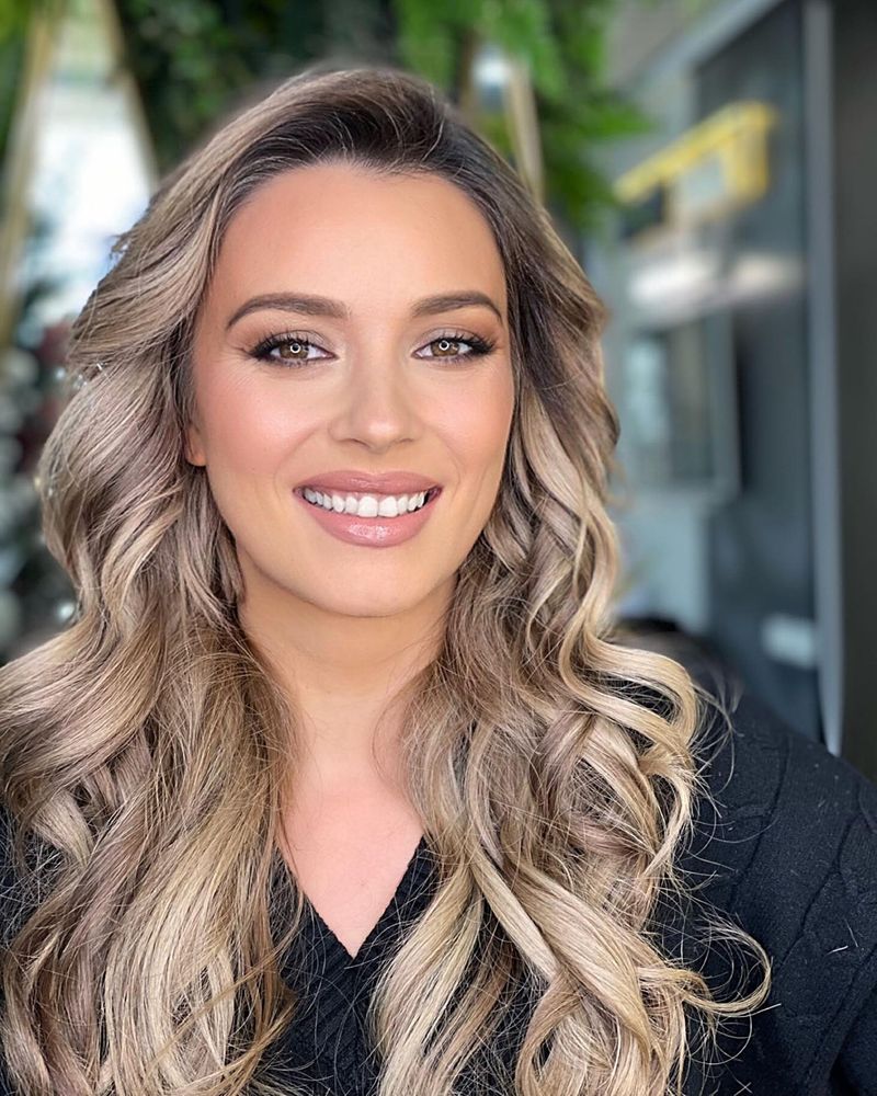 Diana Dumitrescu Diana Dumitrescu