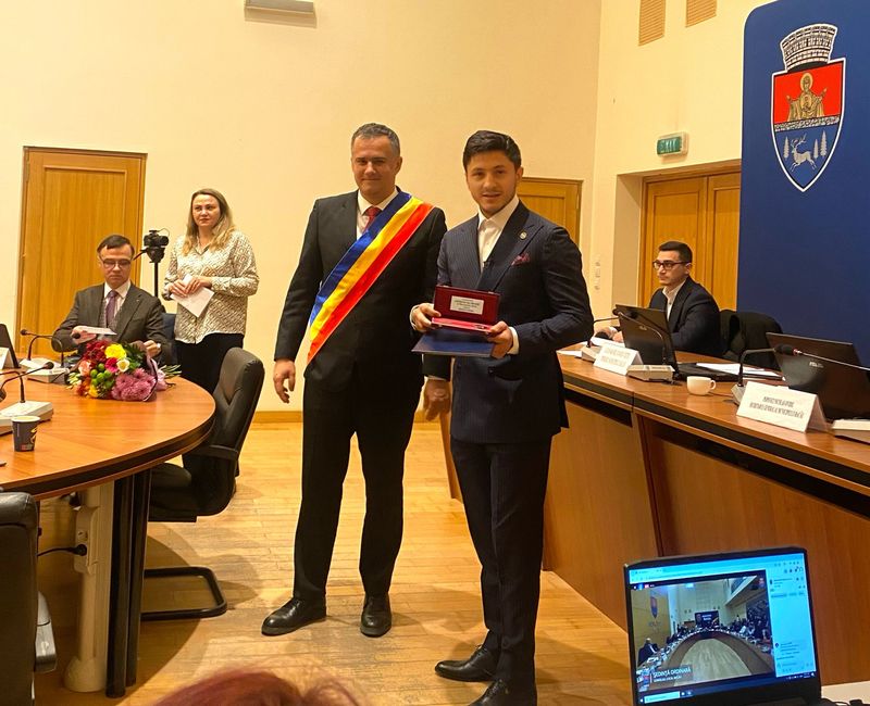ronald gavril cetatean onoare bacau