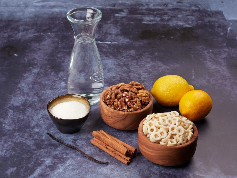Ingrediente Mucenici muntenești