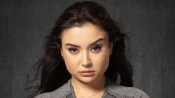 Cine e Adina Miuleasa de la „Insula de 1 milion”: Concurenta, fostă însoțitoare de bord, predă engleză în prezent și declară că îi e frică de sărăcie