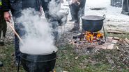 ceaune cu carne pe foc, lăsata secului de carne 