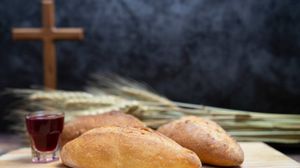 postul pastelui 2024, paine si vin in postul pastelui 