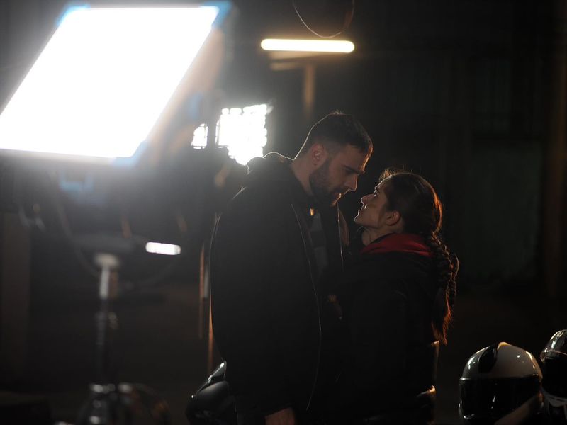 denis hanganu, theo rose