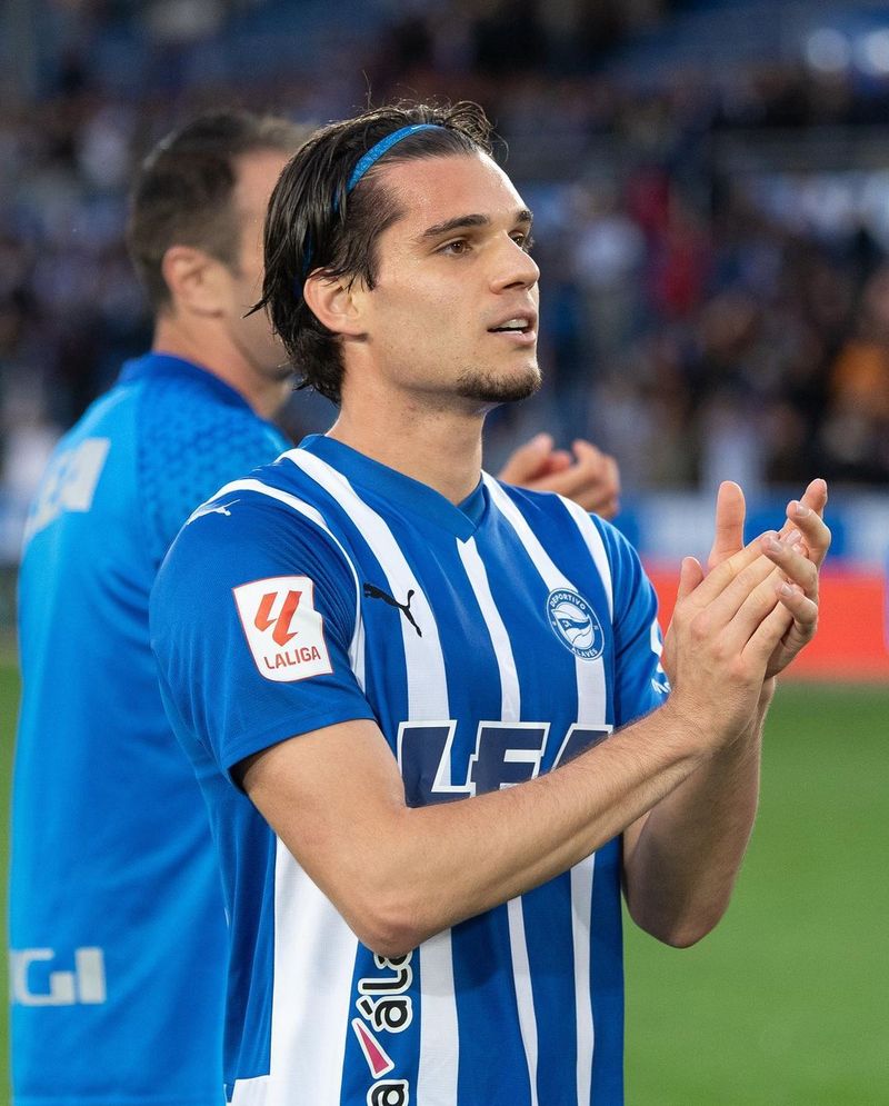 ianis hagi deportivo alaves