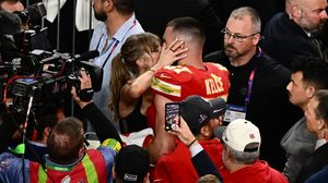 Travis Kelce a cheluit 8 milioane de dolari de când este împreună cu Taylor Swift