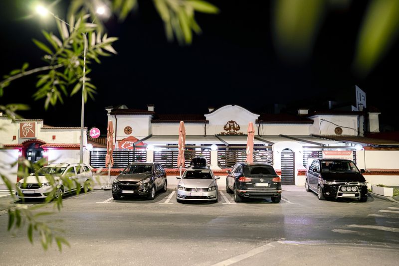 restaurant