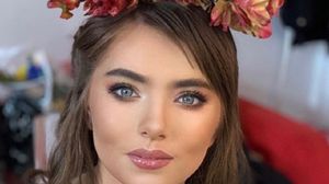 Ce face Vulpița de când s-a întors din Germania?! Veronica Stegaru a fost fotografiată așa, fără ca ea să-și dea seama. Imaginea a ajuns pe internet