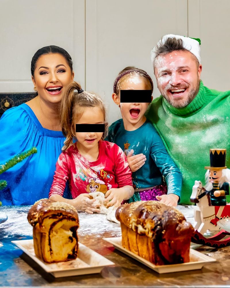 Gabriela Cristea și familia sa