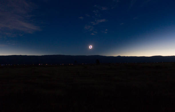 eclipsa totala de soare, 10 fenomene naturale uimitoare, cele mai impresionante fenomene naturale 
